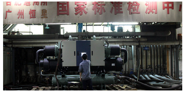 水冷工業(yè)冷水機組多項措施保護(hù)，運行可靠